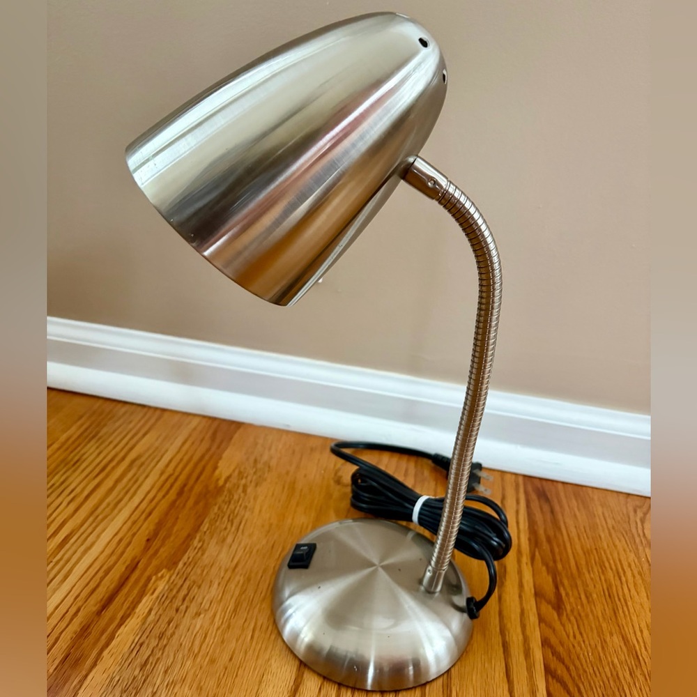 Brushed Silver Metal Gooseneck Desk Lamp